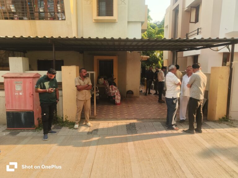 शिरूर में चोर की गोलीबारी से व्यापारी घायल